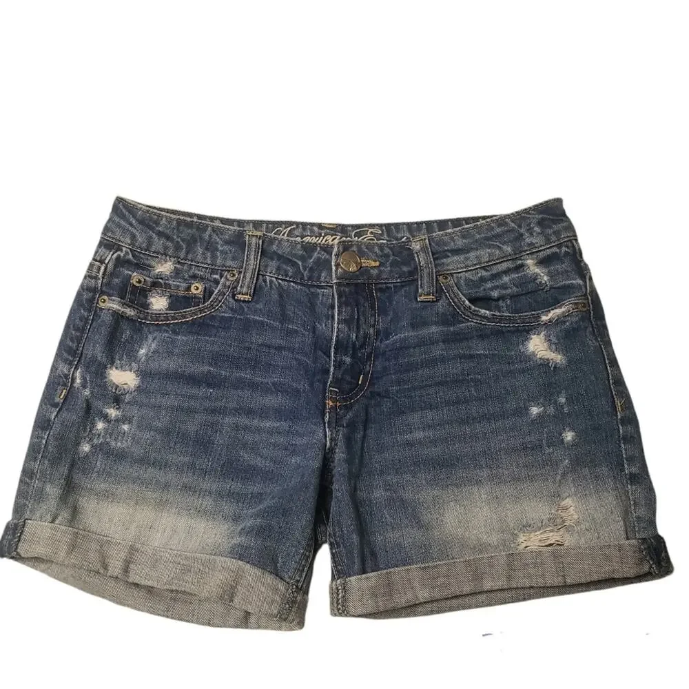 American Eagle blue Live your Life distressed denim shorts size 2